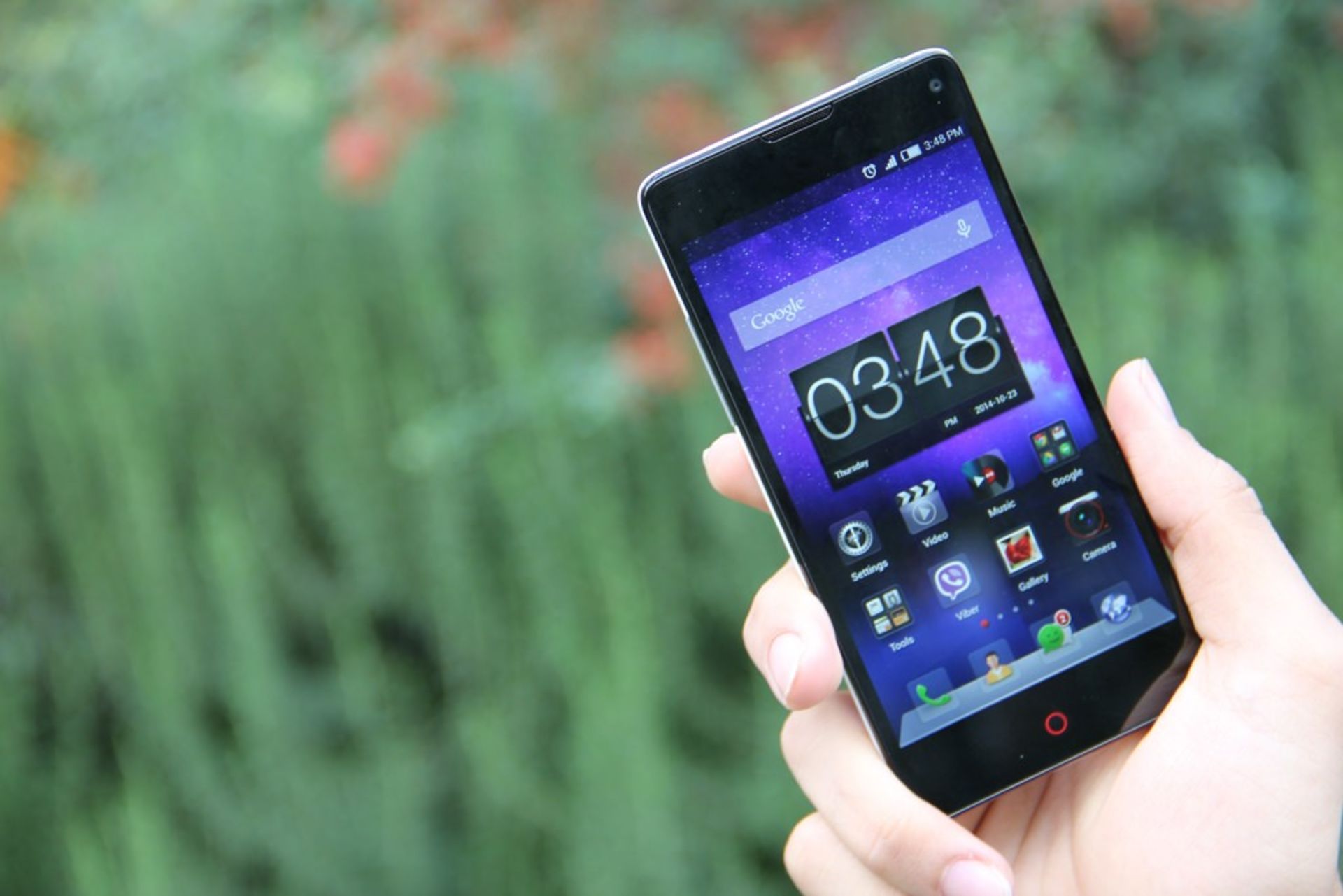 بررسی تلفن هوشمند ZTE Nubia Z5S mini